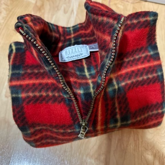 BIZZIT Collection Plaid 100% Polyester red sweater Size P/S - Picture 12 of 15